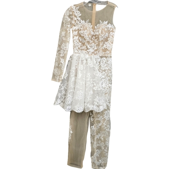 Nwt Ballbella Ivory/Nude Illusion Lace One Shoulder Longsleeve Bridal /Jumpsuit - Picture 16 of 16
